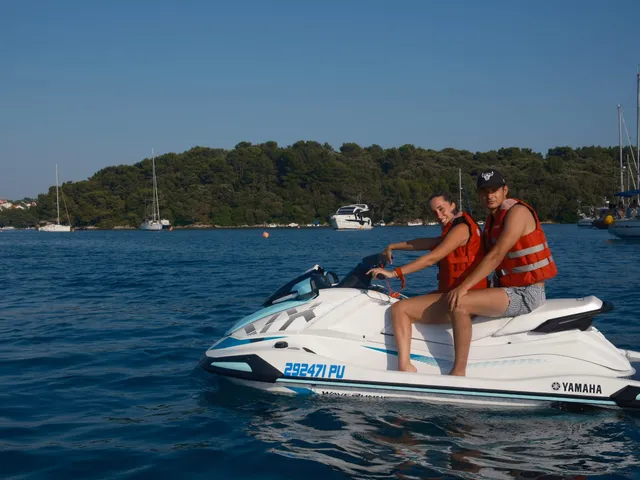 Couple portrait — calm sea